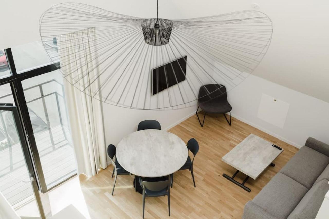 Sk67 Modern And Bright Loft With Free Parking Apartment Lidingö Екстериор снимка